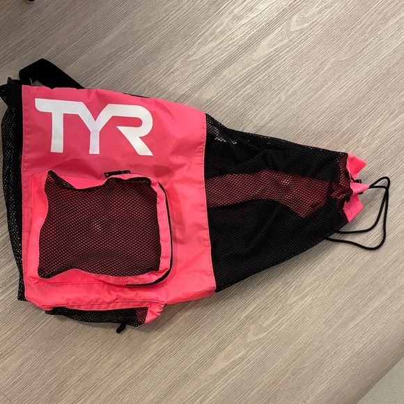 TYR Pink and Black Mesh Backpack - Picture 1 of 3